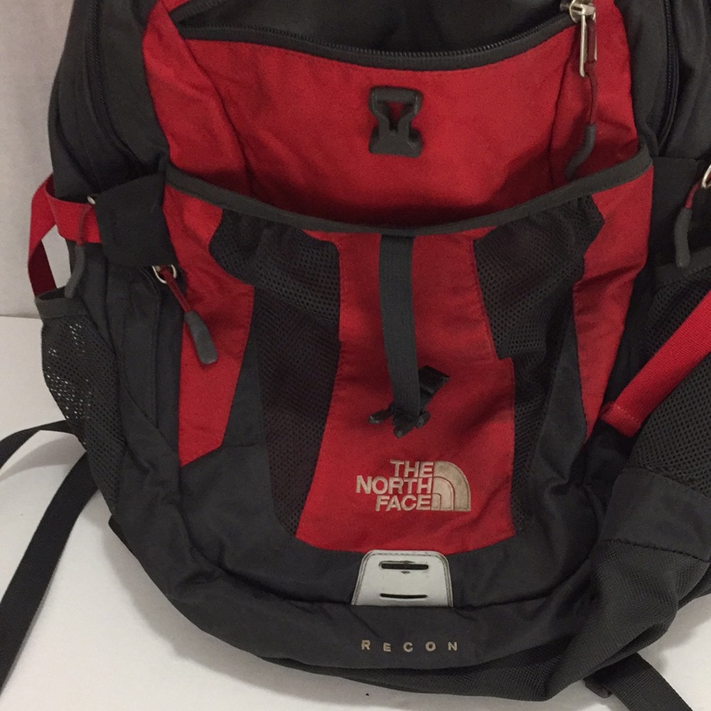 The North Face Red Recon Backpack Padded Back , Straps Hiking - Picture 8 of 15